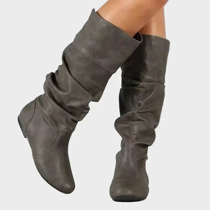 Βάσια - Casual μπότες με χαμηλό τακούνι και πτυχώσεις